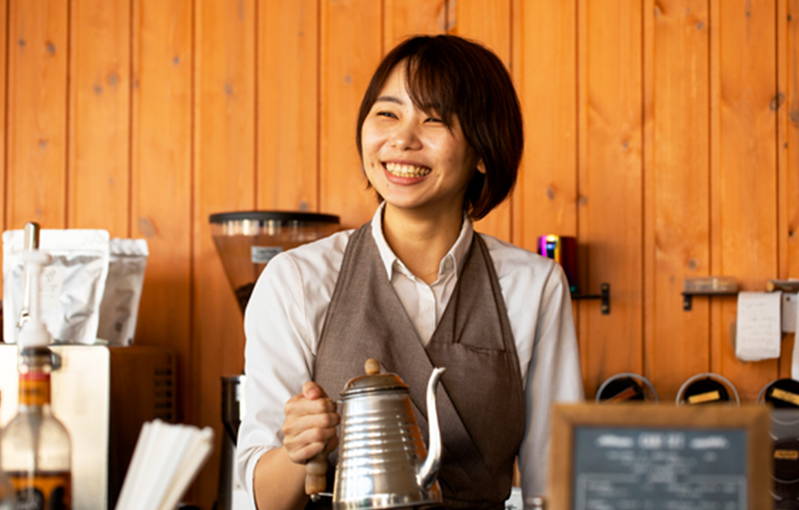 コーヒーに関するさまざまな商品、サービスを展開し、新しい技術に積極的にチャレンジします。